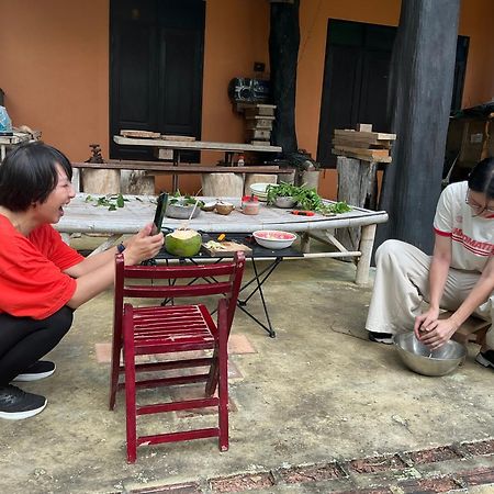 โฮมสเตย์บ้านนายสิงโตเขาคูหา Ban Khu Ha Nai Buitenkant foto
