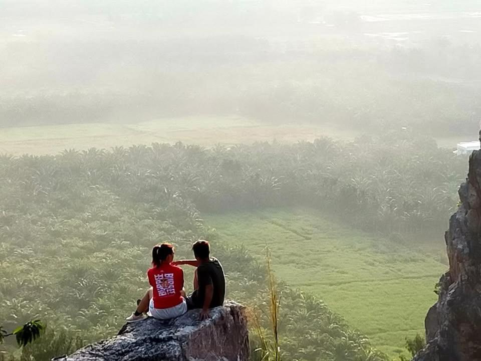โฮมสเตย์บ้านนายสิงโตเขาคูหา Ban Khu Ha Nai Buitenkant foto